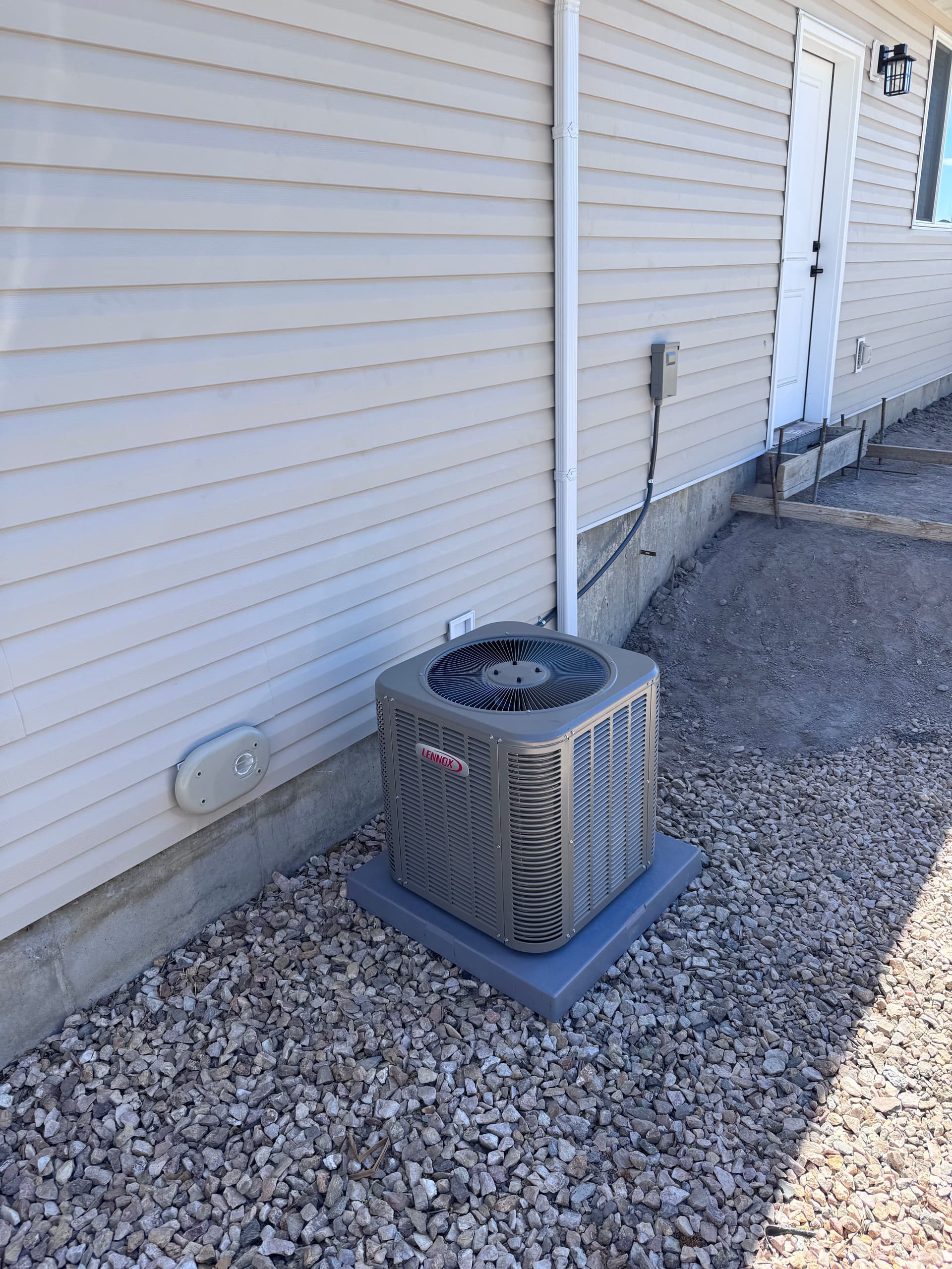 Fresh Lennox AC Install Keeping a Local Home Summer-Ready image
